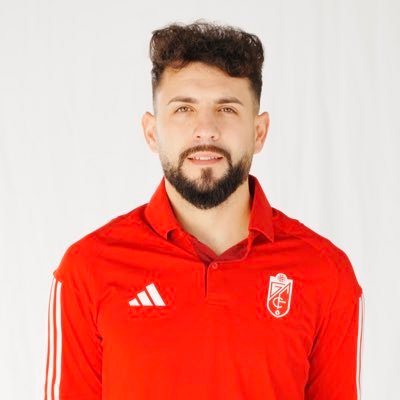 Magisterio Educación Física UGR. Curso Dirección Dptv. y scouting. Nivel 3. 2ºentrenador @CDHuetortajar, @RealJaenCF,@LincolnRedImps, @CordobaCF_ofi @GranadaCF