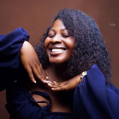 DamiiiYinks's profile picture. 