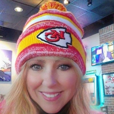 KC Chiefs fan. Lifelong Georgia football fan and a Georgia native.