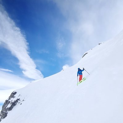 kneedoc74's profile picture. Consultant knee surgeon in Leeds with a specialist interest in soft tissue reconstruction. Club level cyclist & triathlete. Fan of procycling! Freeride skier.