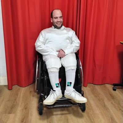 Hi My Name is Jonathan Collins and I am a Wheelchair Fencer and Author of Into The Frame 

Welcome to My Wheelchair Fencing #Twitter Page  
#wheelyfencing