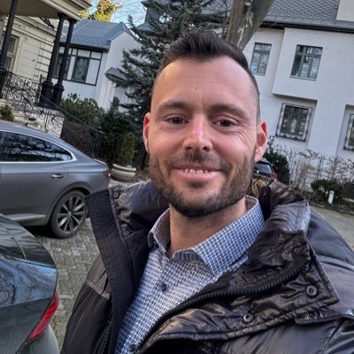 DvidFrank2's profile picture. 