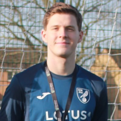 MSc Sports Coaching @LeedsBeckett 📚| College Programme Lead, Herts & Cambs Coordinator @NCFCRDP ⚽️| EX- 1st Team Analyst at @BarnsleyFC 👨‍💻, Coach @CUFCElite