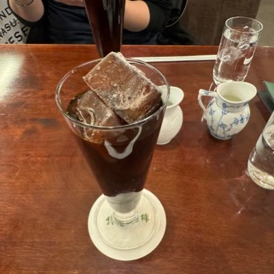 Ararafanatic's profile picture. 東京// 40代です。良かったらDMください。初めはフォローからよろしくお願いします。いきなりLINEのURL貼られても返しません。