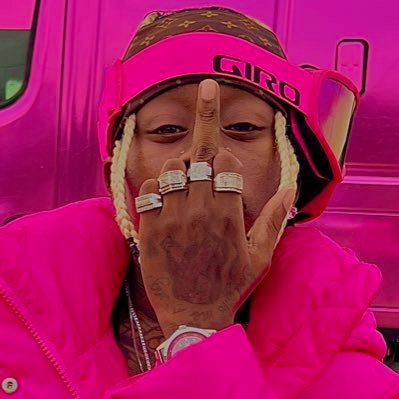 Content Creator • IG:Pinkiano.x • Pink Jesus🩷🙏 GirlzLovePink™️🩷 • Cross Country🌎🩷🚛💸 https://t.co/k7XPPUjJ2Q https://t.co/B1lqAFClGc