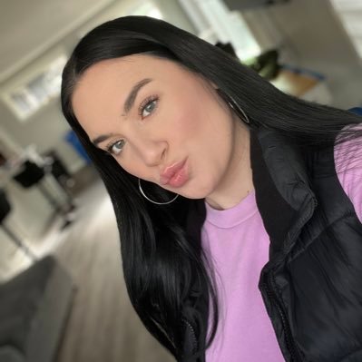 bnigzzz's profile picture. edm & over weight animals are my favorite