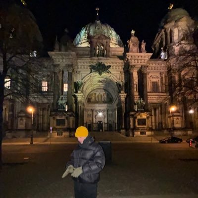 santiagojich's profile picture. Tired.