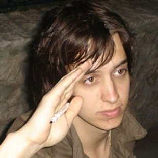 elliestindahan's profile picture. 