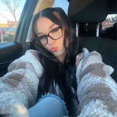 brynnwalmsleyy's profile picture. aries ♈️