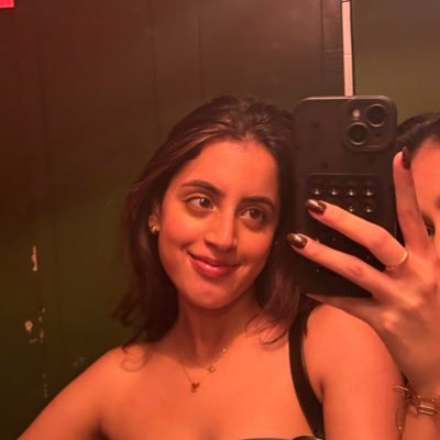 MeenaalMadan's profile picture. 