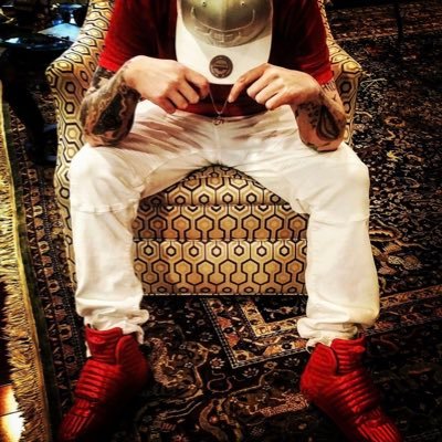 59thabull's profile picture. Houston’s 5-9 Tha Bull 🎤 | Trillology 101 prof, spittin’ laughs at politics, music & culture | Swangin’ solo, no sides | Keep it TRILL | #H-Town