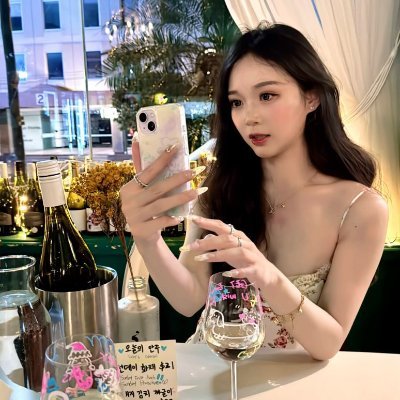 MayBAOmayi's profile picture. 🎼Optimism is an inspiring and beautiful march , it will always inspire you to the glory of your career 💅Love the air of nature, purify my heart❤️