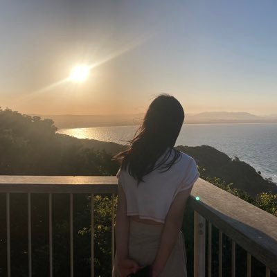 Carol1972876's profile picture. 看透本质，躺平