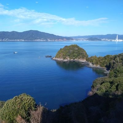 カメラを始めて2年目。撮影機会もめったない高齢の初心者です。初心者でもいいよという方でこれまで撮ったことがないモデルさんがいらっしゃいましたらよろしくお願いします。今はピント合わせなどができるよう基礎力をつけることが目標です。また写真のモーティべを保つためにはどうするかが課題です。