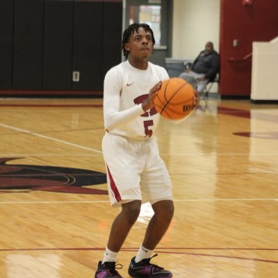 Prince Ragin\ Warner Robins Middle School\ Co‘27\Combo Guard\ 5’7 119 Pounds\ 4.0 GPA\ God First ✝️\ Philippines 4:13