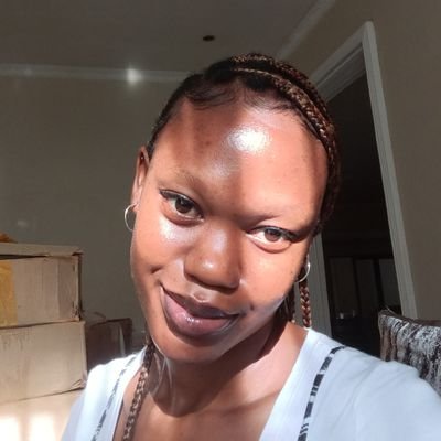 Lady_Simpleton's profile picture. LIBRA ♎

Overzealous🤷