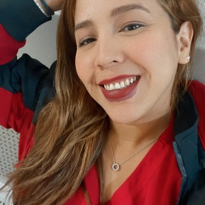 A esta vida se vino a sonreír y ser feliz.