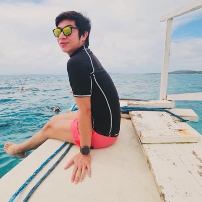 iamthekcmartin's profile picture. Time flies so grow your wings. #OBF ♌️🏳️‍🌈
