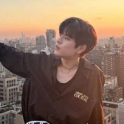 sunsunny0_'s profile picture. 🩶