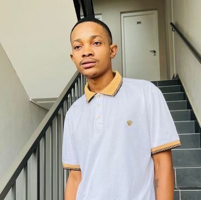 Phompho_Lerole's profile picture. #coronacorona 
https://t.co/uDGiUKTLAs