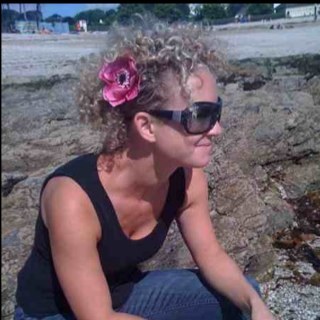 curlybeachmama's profile picture. A smiley happy beach-bum mummy:) Lover of life's adventures. Seize the day. http://t.co/eTRvjbfGZn A modern day Mary Poppins when not in the sea.