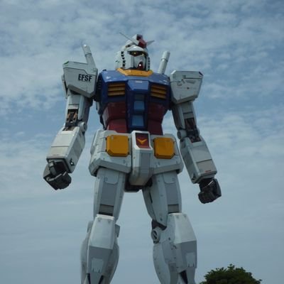 ミックスジュースが好きです。
任天堂・レトロゲーム好き。
ガンダム好き。
perfume world 72-11-3