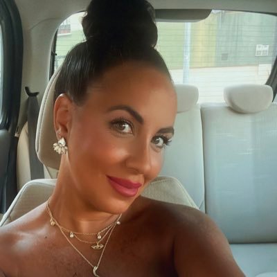 Patribr89's profile picture. De Jerez y del XerezCD 🍷💙    Sentencia y Esperanza ⚓️ 💚