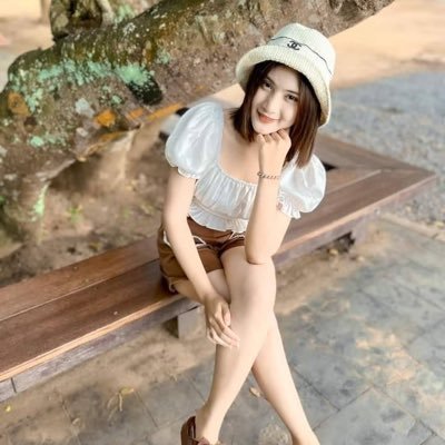 SarahHarpe17688's profile picture. 