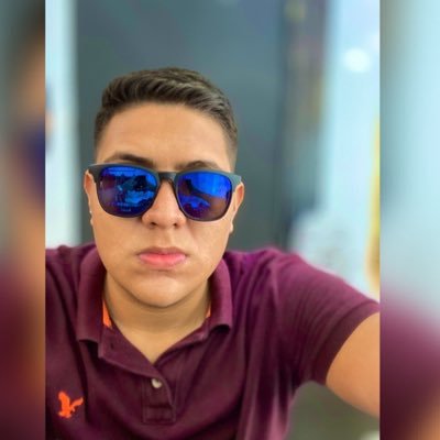 anyelojz16's profile picture. Lea, no duele.