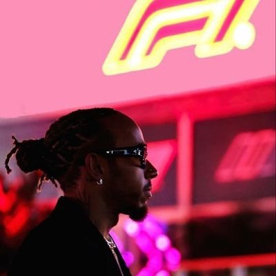 Ham44core's profile picture. TeamLH forever 💜