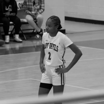 pg/sg | Class of 2027| 3.9 gpa| instagram : janiahh_3