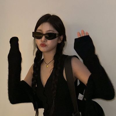 dylovezone's profile picture. 