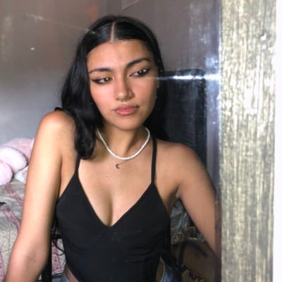 ig:@nicol_vlgrn ☽︎ d escorpio como toda linda