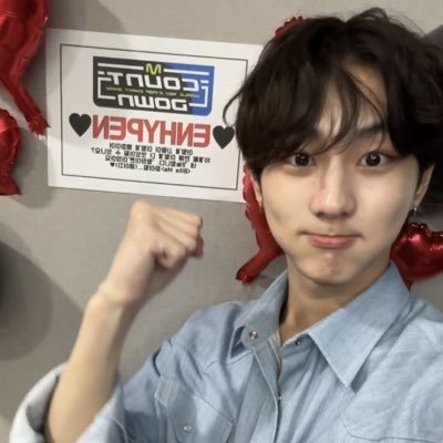 holacoii's profile picture. 