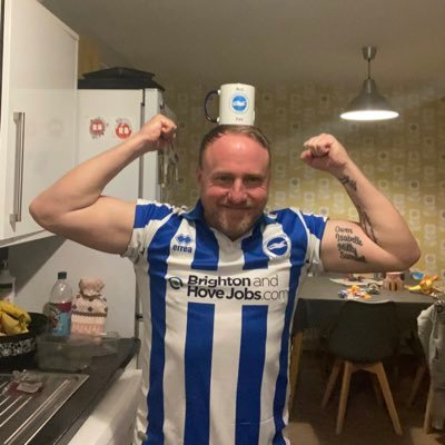 Dad of 4 self employed Painter and Decorator loves Brighton and Hove Albion  with a passion !!!!! also love the gym and a beer up the Albion