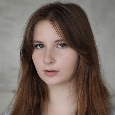 IzzyRoseH's profile picture. Actress/performer! Trained full time at SYTS. Represented by @SallyKingAgency Account managed by my family. Profile pictures by @apwildingphoto