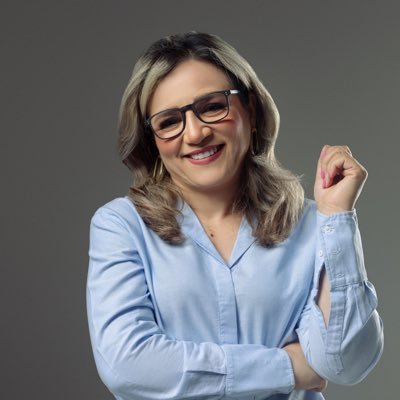 MarlyLeonzo's profile picture. Mujer, esposa y madre. Provida 💙 Robadora de frases.