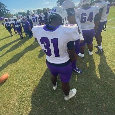 RB/OLB | CLASS 2027 ⭐️ | 5’7 180 | BENCH 225 SQUAT 365 DEADLIFT 390 | CLEVELAND CENTRAL 🐺 | 662-545-5433 | GOD FIRST ✝️ | Thigpenlajervis14@gmail.com