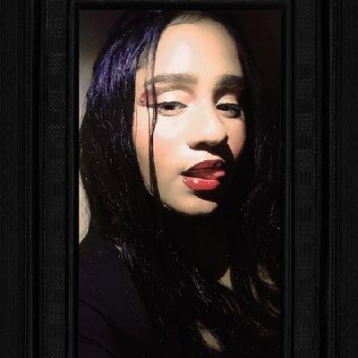 I'm Dominican 🇩🇴pride I like the beach my nickname la chory😻 I'm 21 years old I like to live life