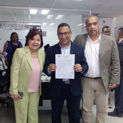 Lic. en Desarrollo Endógeno, Luchador por el Pueblo Soberano, junto a DIOS...