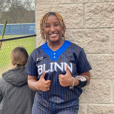2023 Blinn Buccaneer  🥎Utility Player💙My goal is to work and train hard these next two years and then transfer to a D1 💪🏾 Loading……..