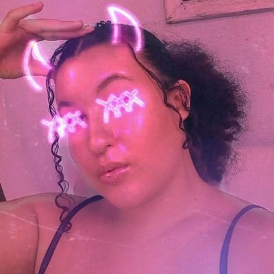 Giiuunogueira's profile picture. 🏳️‍🌈 
Bem-vindo ao caos!

25/03/19 🪁💙