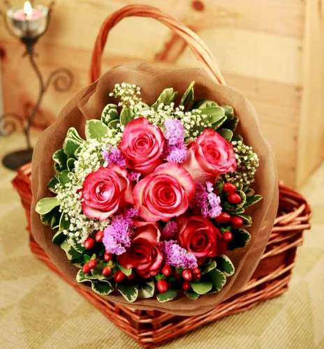 totototo1212's profile picture. الورد جميل