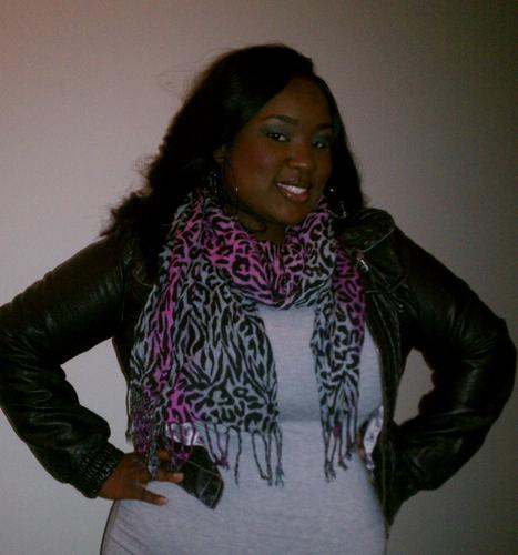 MsLauri_Ellece's profile picture. My focus is on the windshield not the rear view mirror, forgive me if I don't give what's behind me more than a glance. #MakeUp...#OES...#DST...Ooo Wee! ;-)