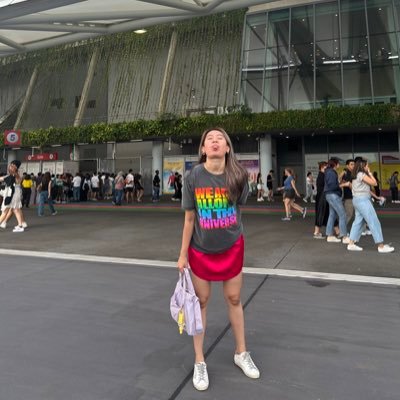 elainejoypatria's profile picture. just keep swimming