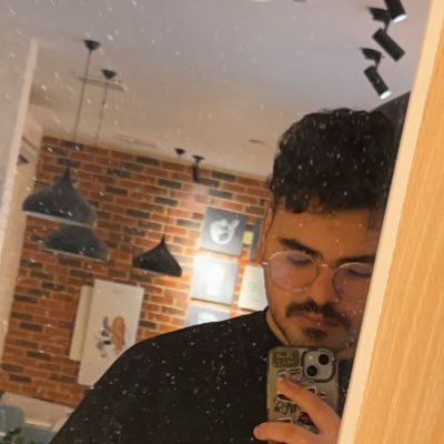 Computer Sience Student interest AI ,ML Guitar player 💤🏐🎤🎸