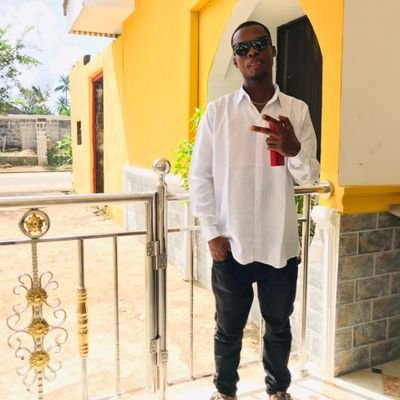 Emmygeo01677141's profile picture. Specialize on: Mobile Crane, ZCMG Crane, Grove Crane and Zoomlion Crane Operator