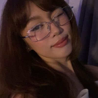 fncybini's profile picture. for #bini.