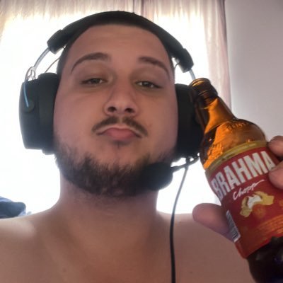 Um meme total, a cada 3 palavras ditas consigo te ofender 5 vezes