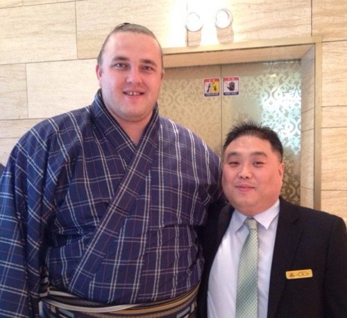 yiilbum's profile picture. 요